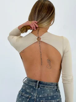 Body escotado arandela