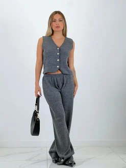 Conjunto punto chaleco y pantalón recto