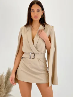 Mono solapas maga acampanada