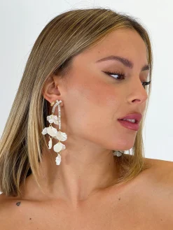 Pendientes pétalo blanco