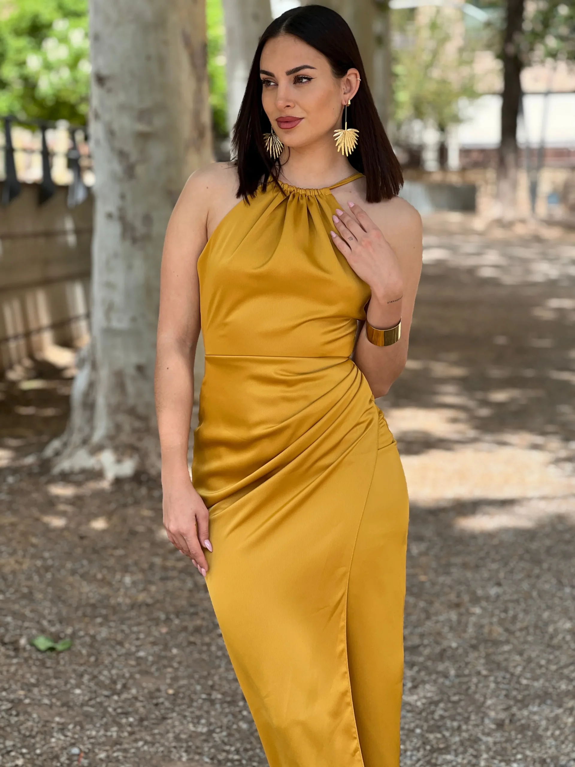 Vestido raso halter Gala